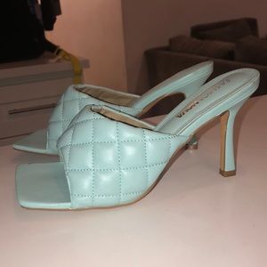 Fashion Nova quilted pumps square toe size 8 TEAL